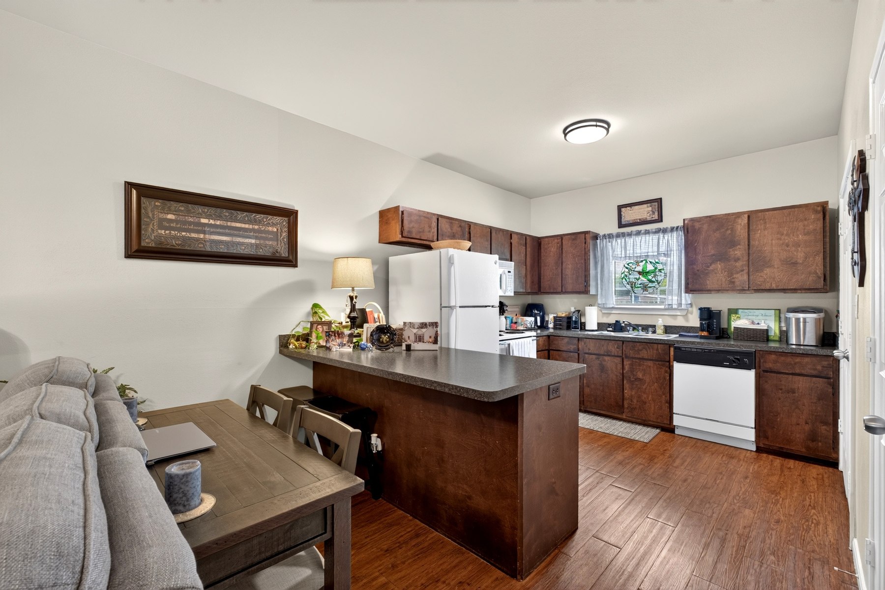 Interior photography of a multifamily unit in Center, Texas