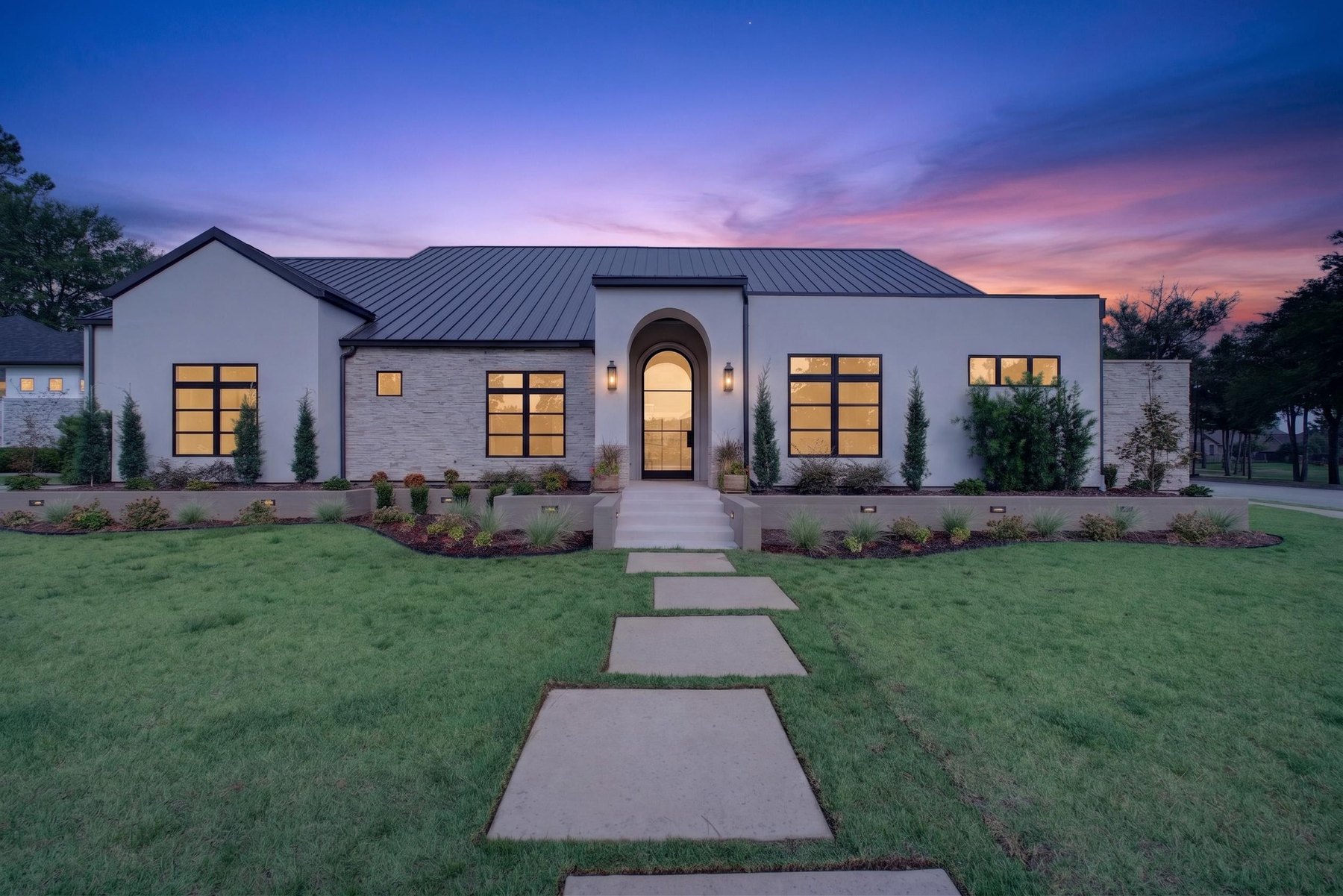 Twilight real estate photography at 7607 Lakeside Lane in Tyler Texas